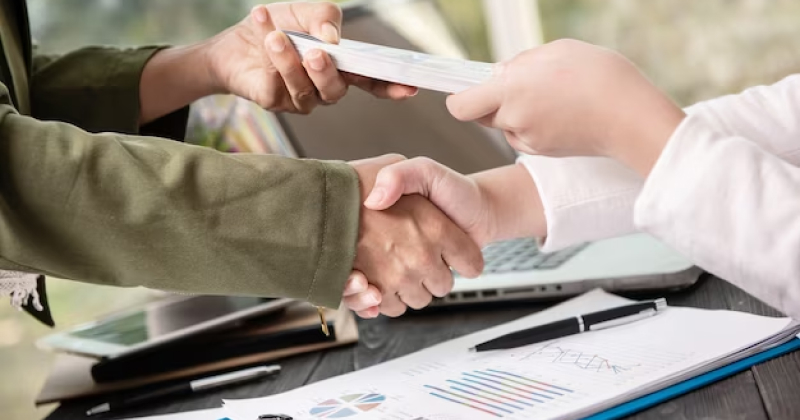 Total Job Benefits vs. Total Employee Compensation