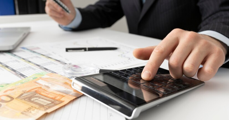 The Difference Between Total Compensation and Salary