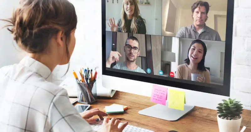 a virtual meeting of co-workers