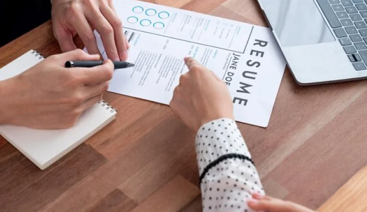 evaluating a candidate's resume