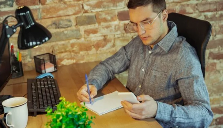 a guy looking for resources to write a letter