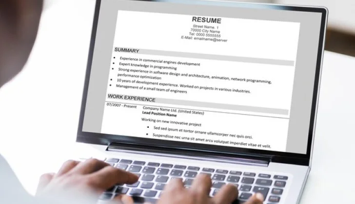 checking a resume